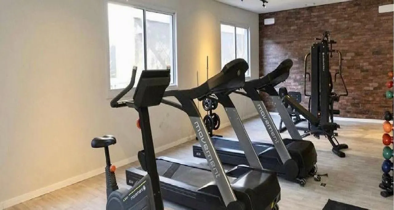 Studio Paris Prox Metro Bras Feirinha Madrugada Templo Salomao ساو باولو شقة